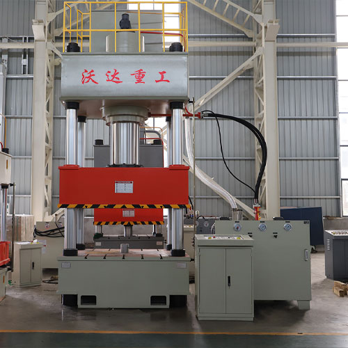 630噸玻璃鋼拍門(mén)成型液壓機(jī)