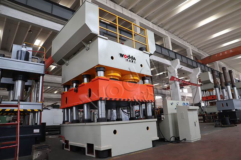 防盜門壓花液壓機(jī) 防盜門壓花液壓機(jī)