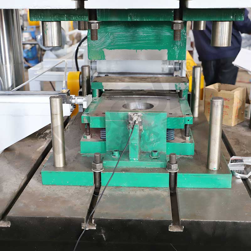 錨桿托盤成型液壓機(jī) 錨桿托盤成型液壓機(jī)