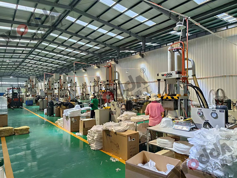 滕州凱夫拉防彈頭盔液壓機(jī)廠(chǎng)家 滕州凱夫拉防彈頭盔液壓機(jī)廠(chǎng)家