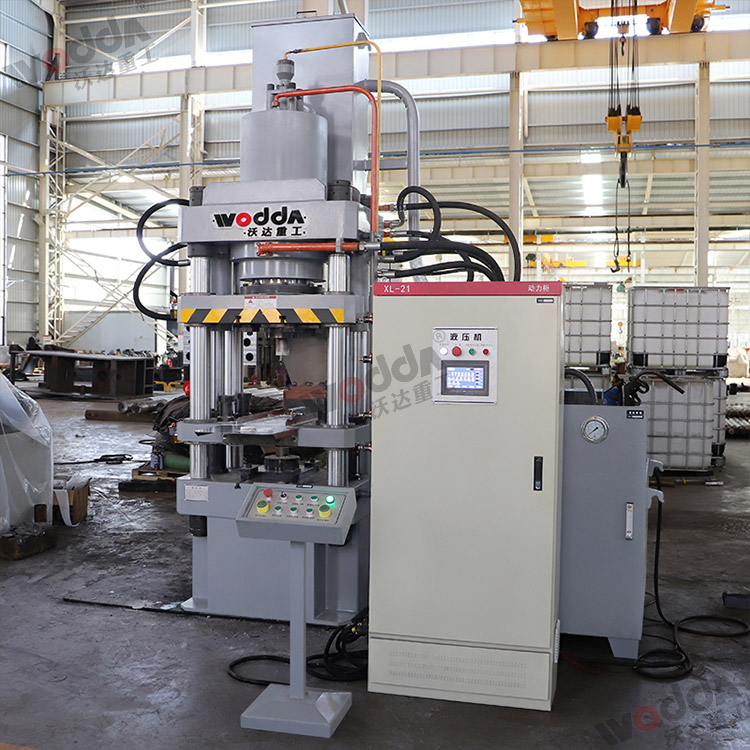 315噸碳化硅陶瓷粉末成型液壓機(jī) 315噸碳化硅陶瓷粉末成型液壓機(jī)