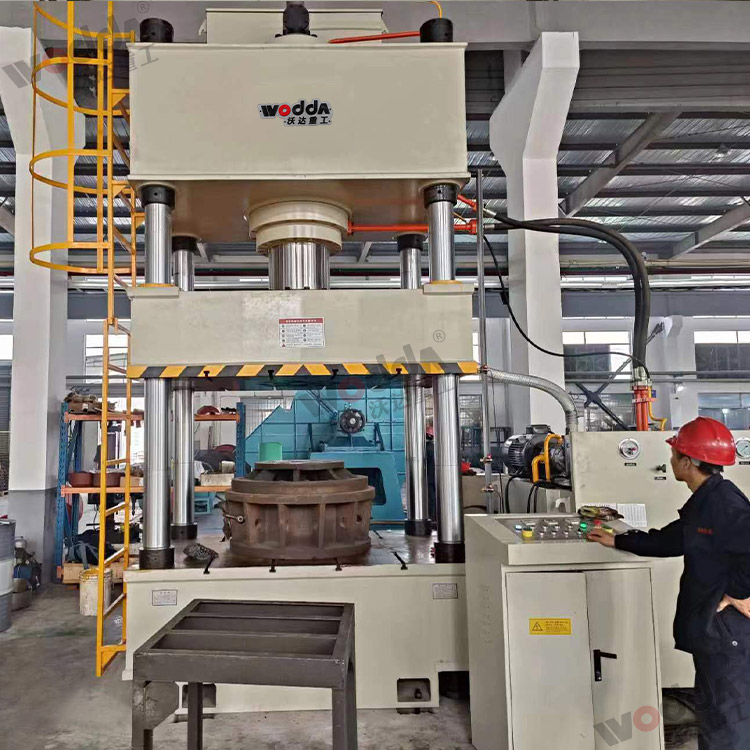 315噸汽車配件液壓機(jī) 315噸汽車配件液壓機(jī)