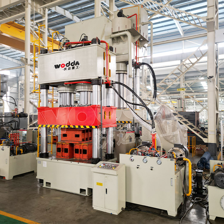 1000噸雙缸四柱液壓機(圖3) 1000噸雙缸四柱液壓機(圖3)