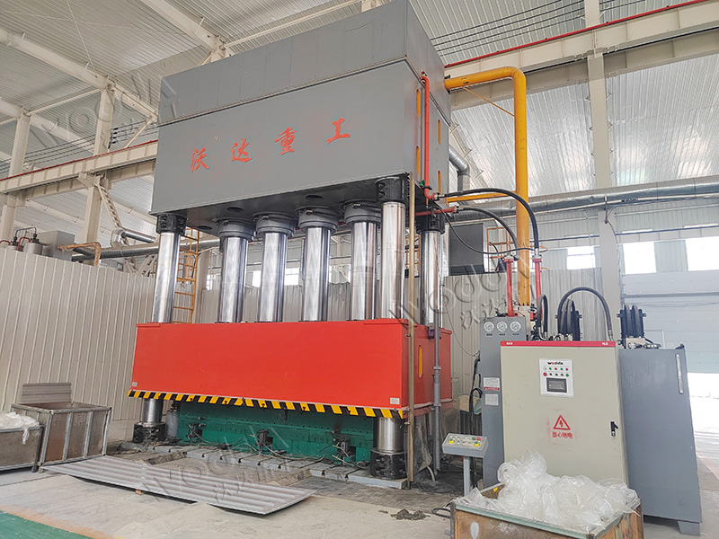 2000噸SMC環(huán)網(wǎng)柜配電箱成型液壓機 2000噸SMC環(huán)網(wǎng)柜配電箱成型液壓機