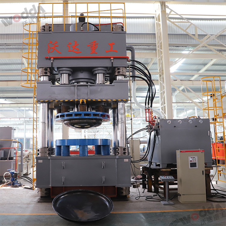 3000噸封頭拉伸液壓機(jī) 3000噸封頭拉伸液壓機(jī)