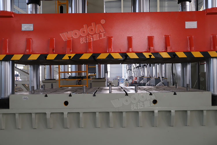 多頂桿拉伸機(jī)(液壓墊) 多頂桿拉伸機(jī)(液壓墊)