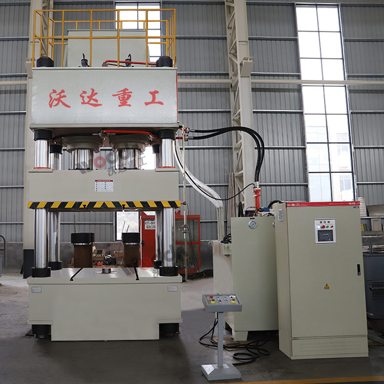 800噸三梁四柱液壓機 800噸三梁四柱液壓機