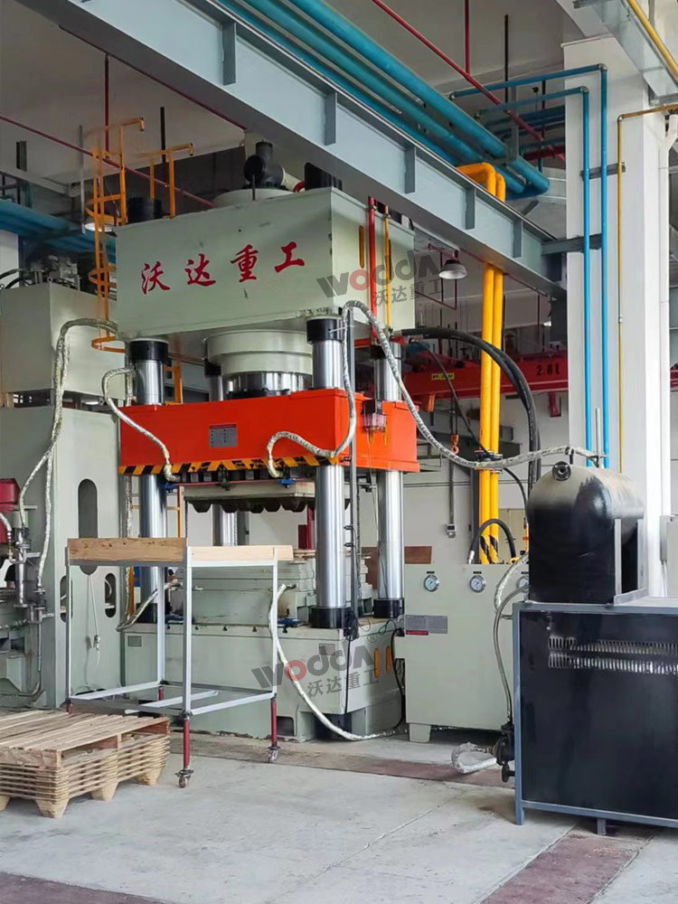 木屑托盤液壓機(jī) 木屑托盤液壓機(jī)