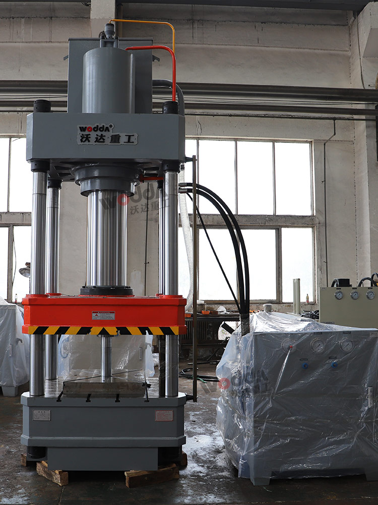 315噸匣缽成型液壓機(jī) 315噸匣缽成型液壓機(jī)