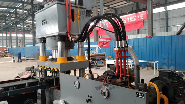 錨桿托盤液壓機現場