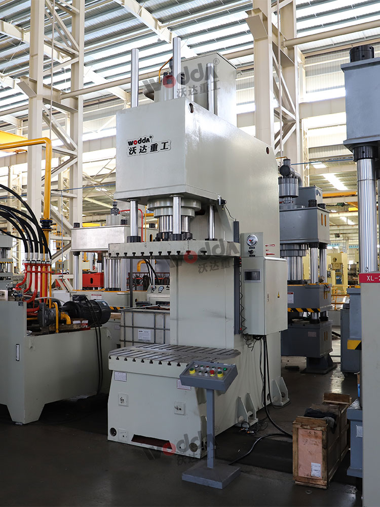 單臂液壓機(jī) 單臂液壓機(jī)