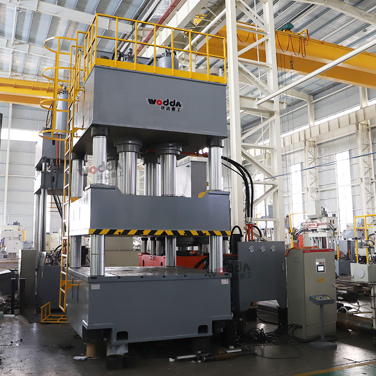 1000噸SMC復(fù)合材料熱壓成型液壓機(jī).jpg 1000噸SMC復(fù)合材料熱壓成型液壓機(jī).jpg