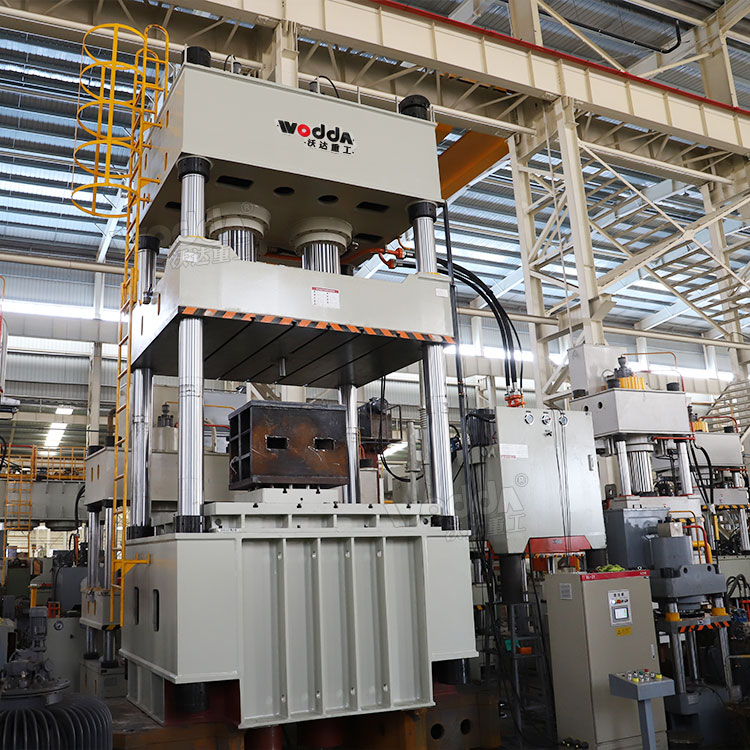 800噸四柱拉伸液壓機(jī) 800噸四柱拉伸液壓機(jī)