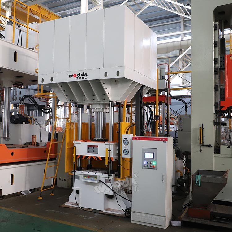 伺服200噸四柱液壓機(jī) 伺服200噸四柱液壓機(jī)