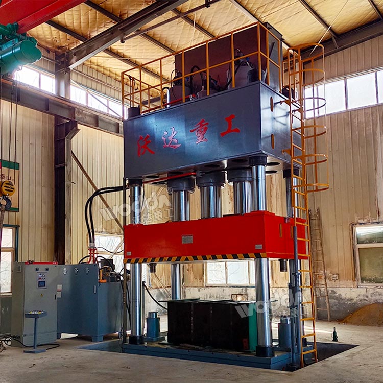 1500噸液壓機 1500噸液壓機