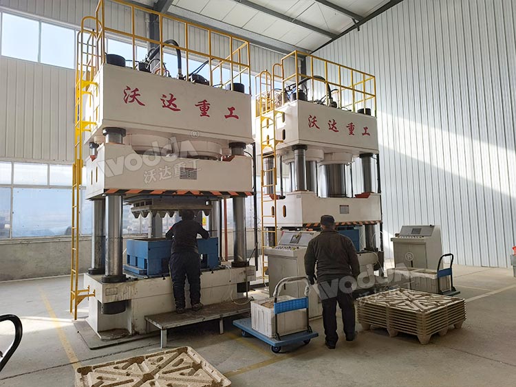 木屑托盤液壓機(jī) 木屑托盤液壓機(jī)