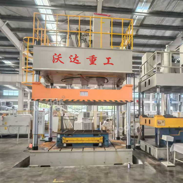 315噸汽車內(nèi)飾件成型液壓機(jī) 315噸汽車內(nèi)飾件成型液壓機(jī)