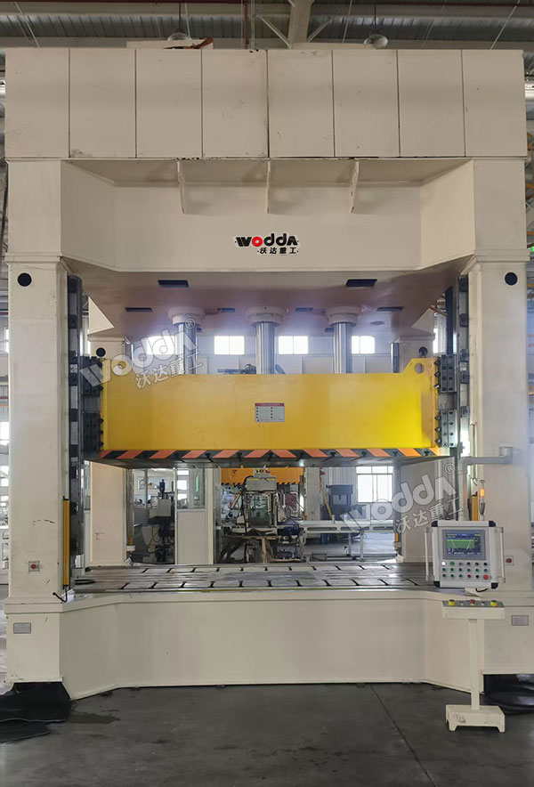 315噸框架式液壓機(jī) 315噸框架式液壓機(jī)