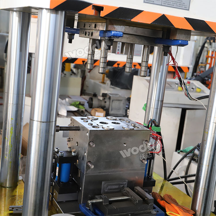 玻璃鋼錨桿托盤螺母模具.jpg 玻璃鋼錨桿托盤螺母模具.jpg