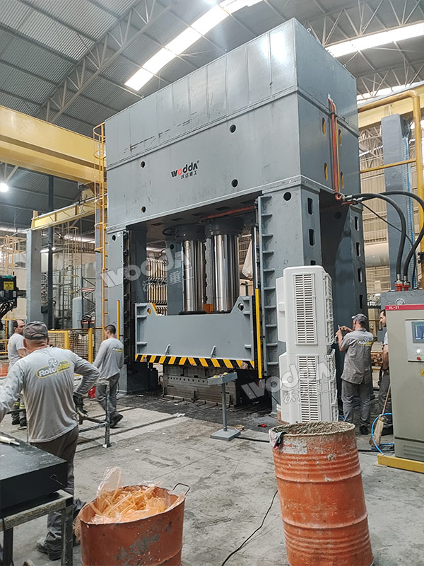 2000噸空調(diào)外機(jī)外殼模壓成型液壓機(jī) 2000噸空調(diào)外機(jī)外殼模壓成型液壓機(jī)