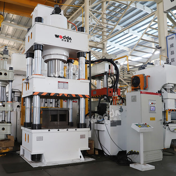 500噸四柱液壓機(jī) 500噸四柱液壓機(jī)