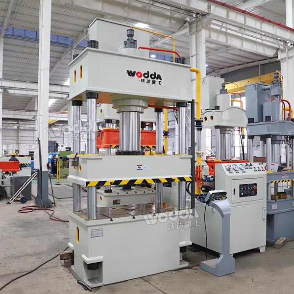 200噸四柱液壓機 200噸四柱液壓機