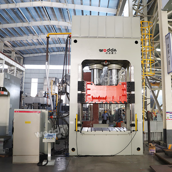 800噸框架式液壓機(jī)