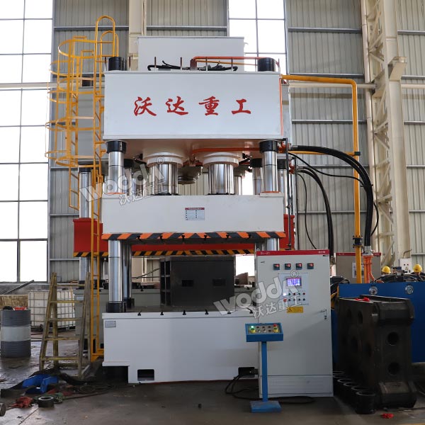 800噸液壓機(jī) 800噸液壓機(jī)