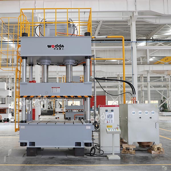 315噸四柱液壓機.jpg 315噸四柱液壓機.jpg