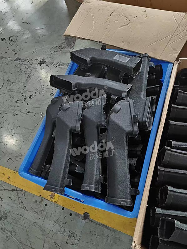 汽車(chē)空氣濾清器外殼 汽車(chē)空氣濾清器外殼