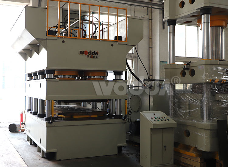 YQ78型雙動(dòng)鋼木門壓花機(jī) YQ78型雙動(dòng)鋼木門壓花機(jī)