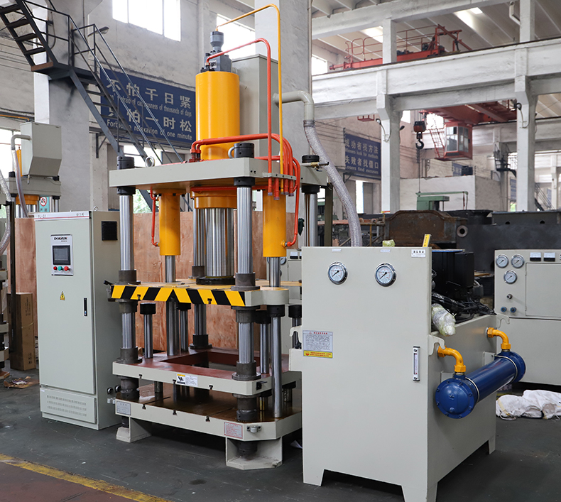 電磁爐隔熱圈液壓機(jī) 電磁爐隔熱圈液壓機(jī)