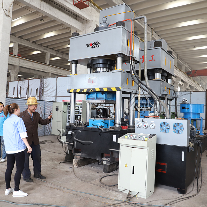 不銹鋼水箱拉伸機多少錢 不銹鋼水箱拉伸機多少錢