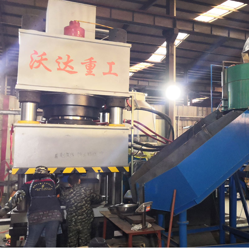 復合型墜砣成型液壓機 復合型墜砣成型液壓機