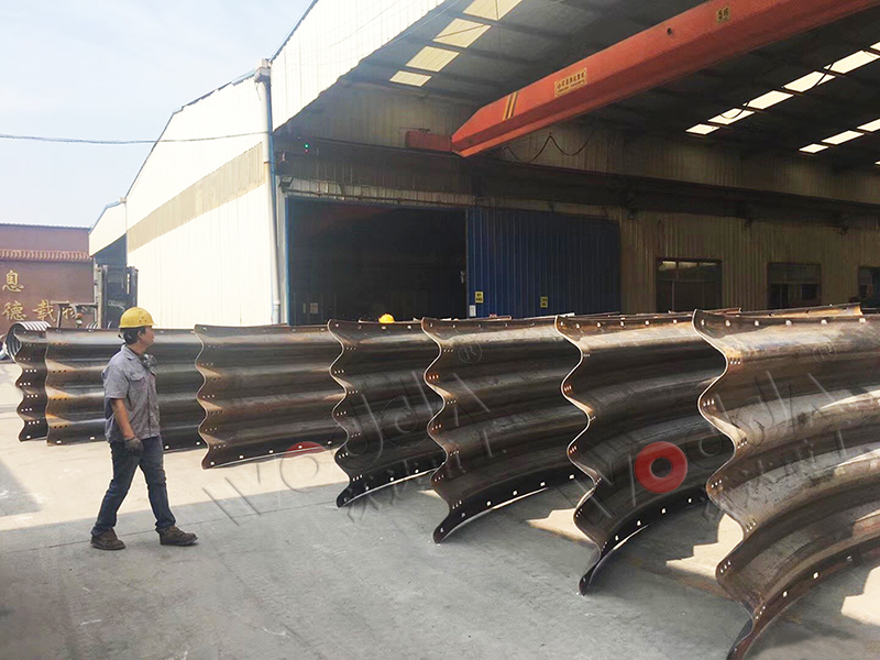 2000噸波紋板液壓機 2000噸波紋板液壓機